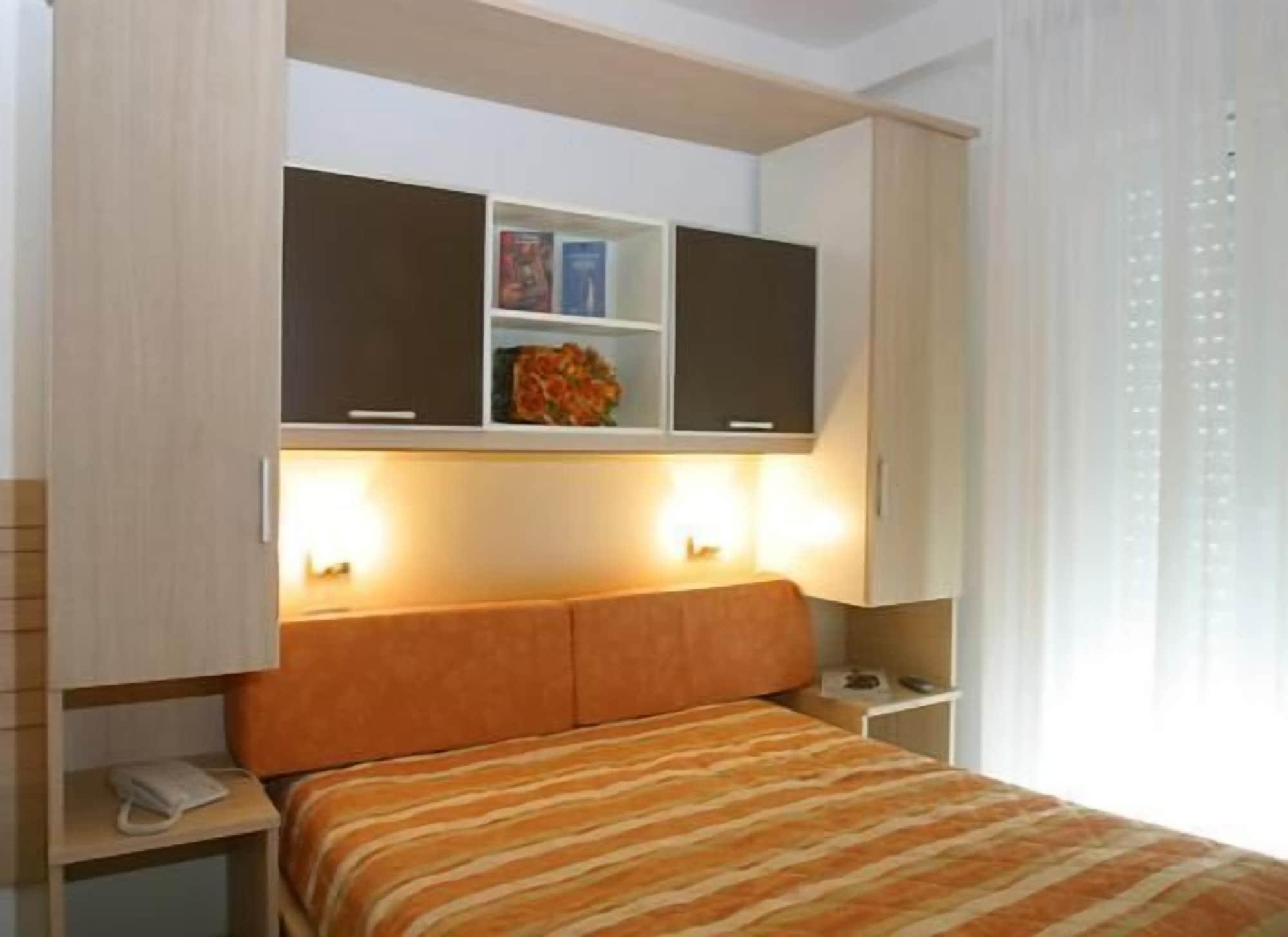 Residence Mareo Riccione Kültér fotó